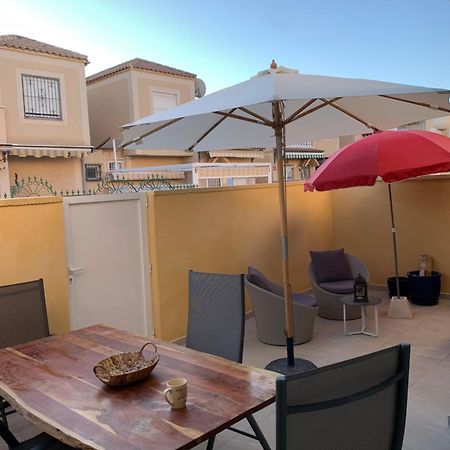 Holiday House Torrevieja Eksteriør bilde