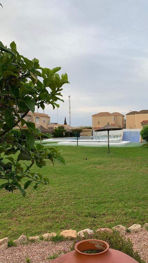Holiday House Torrevieja Eksteriør bilde